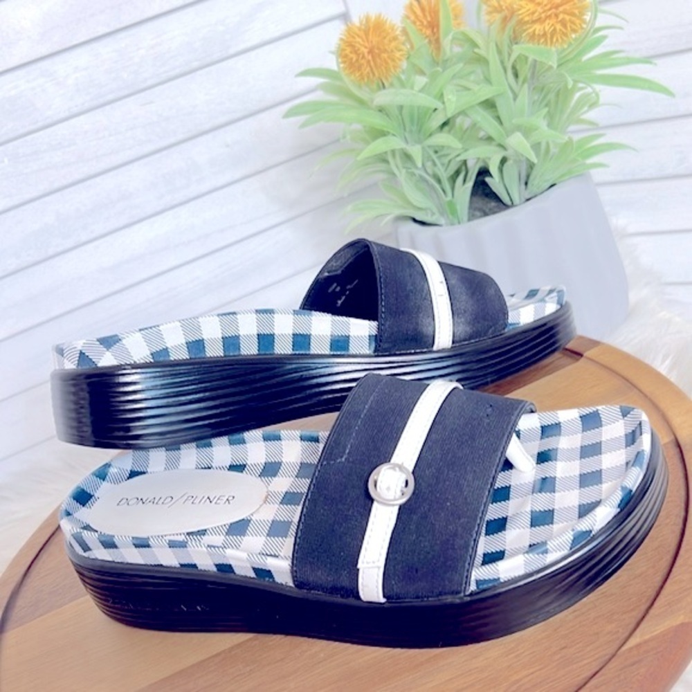 DONALD PLINER Navy White Fifi Wedge Flip Flop Summer Nautical Sandal 6 - Picture 11 of 11